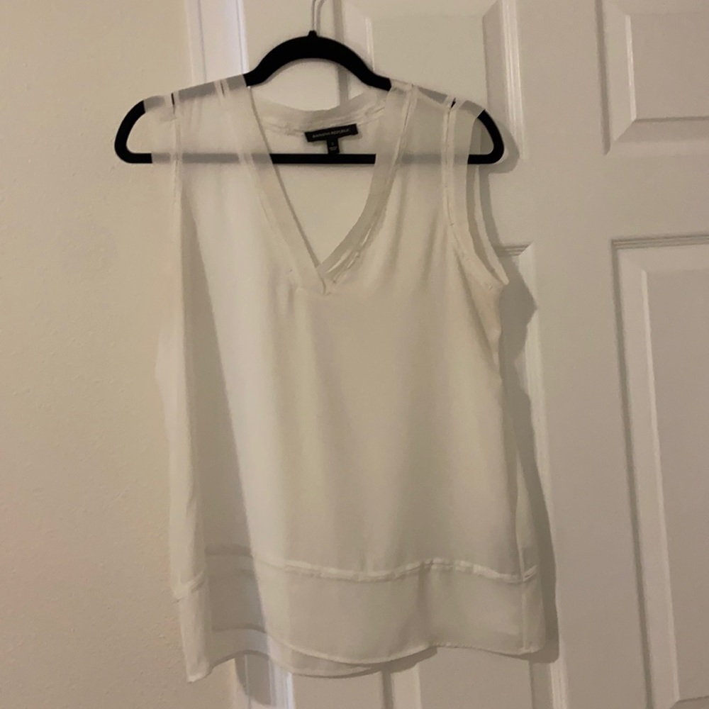 Banana republic white sleeveless blouse. Size S